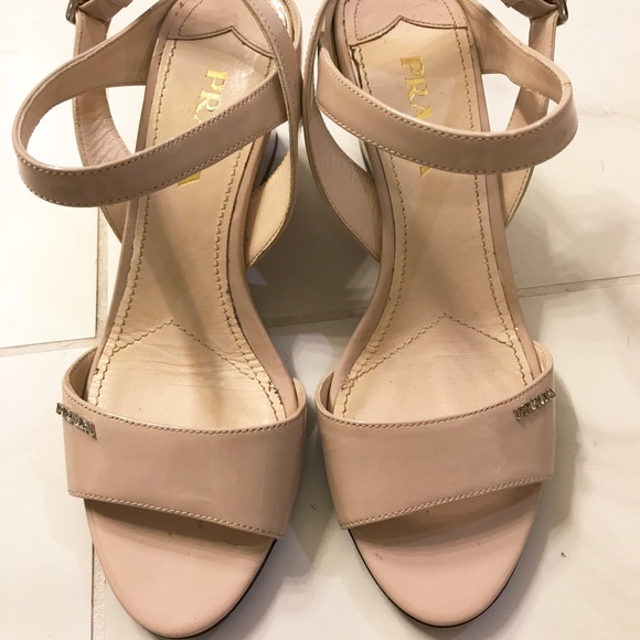 prada nude wedge sz 6 - Picture 2 of 3